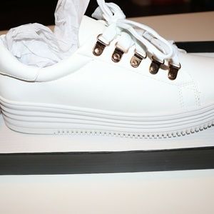 Lace Up Flatform PU Sneakers